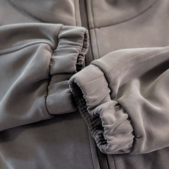 Lululemon Softstreme Cinch-Waist Full-Zip Jacket Espresso EUC - Picture 7 of 8